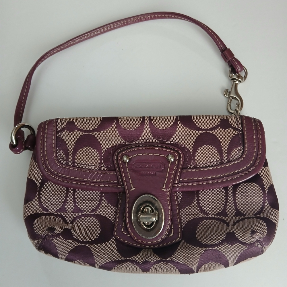 Coach Wristlet/Bag